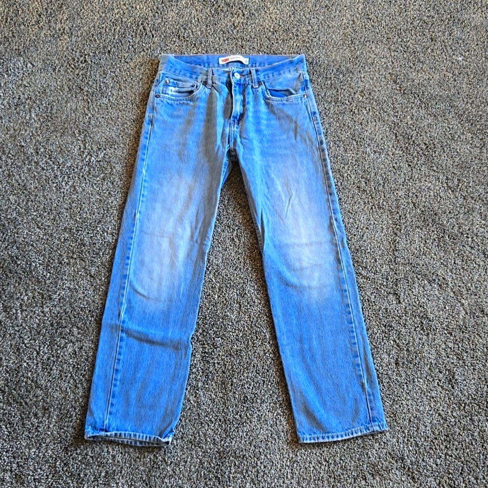 Levi Jean's - Picture 3 of 4